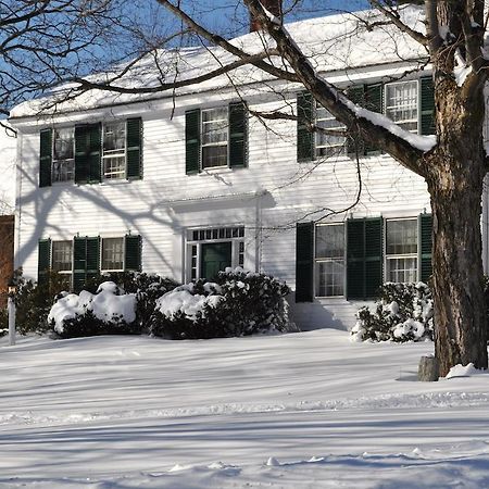 Colby Hill Inn Henniker Esterno foto