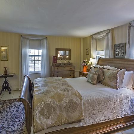 Colby Hill Inn Henniker Esterno foto